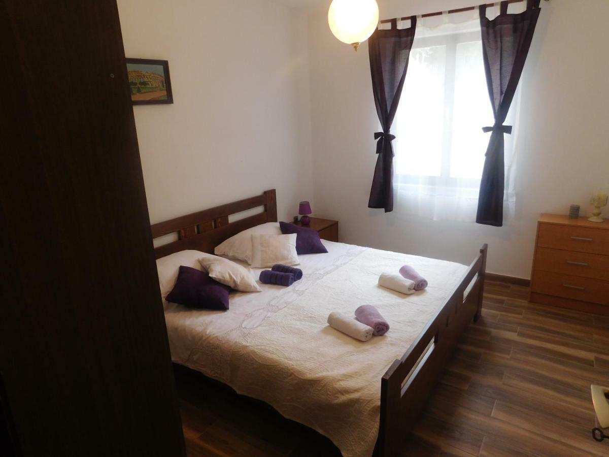 PUY Apartment Artusi מראה חיצוני תמונה